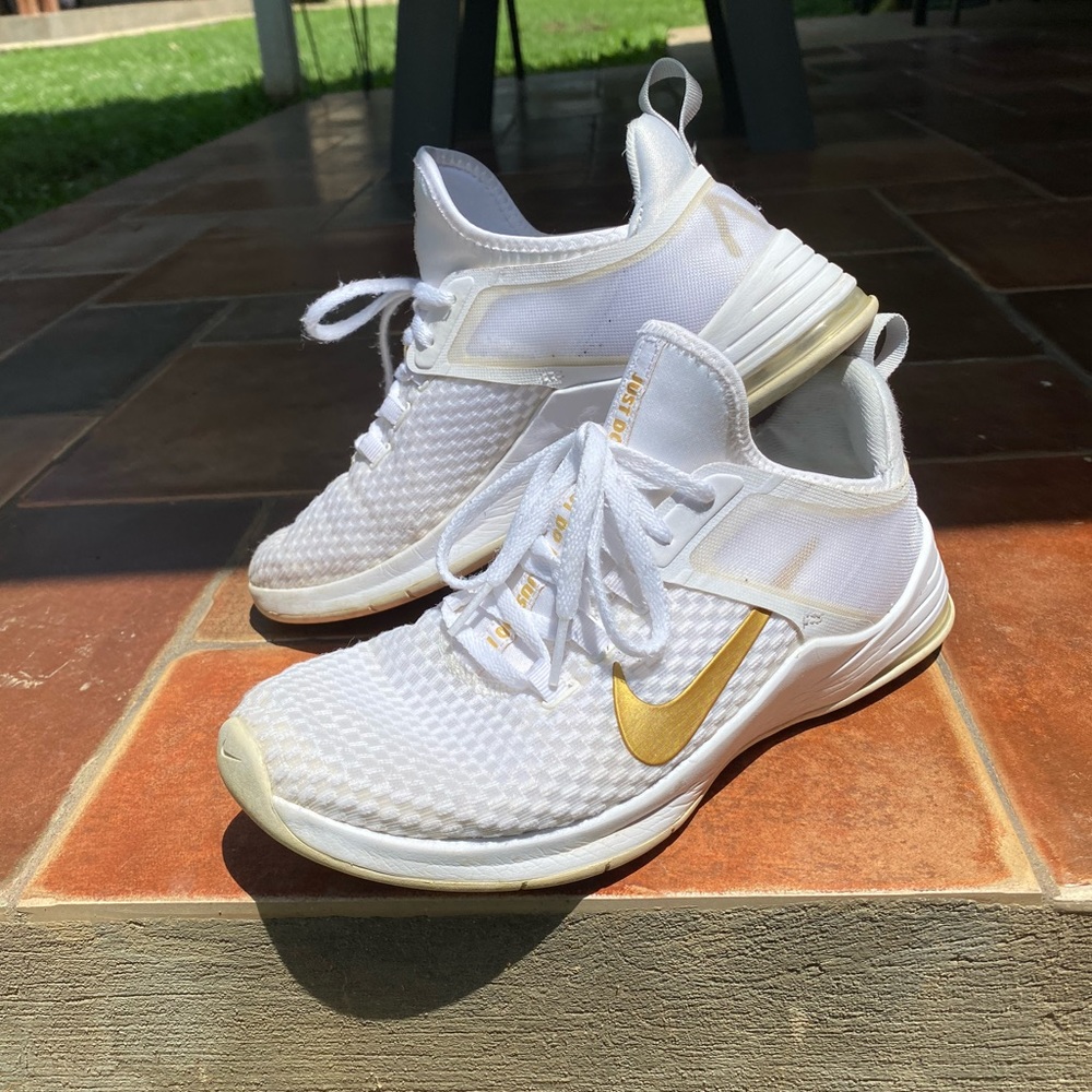 Nike Air Bella TR 2